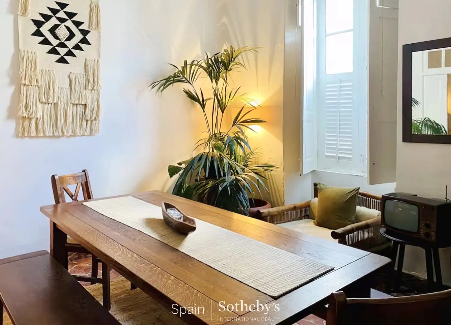 Esszimmer von Einfamilien-Reihenhaus zum Verkauf in Agaete mit Klimaanlage, Privatgarten und Terrasse