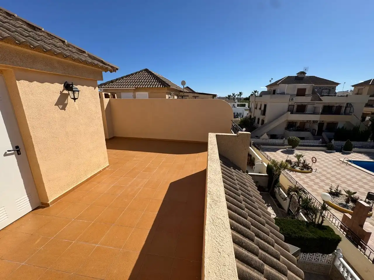 Terrassa de Casa adosada en venda en Torrevieja amb Terrassa, Forn i Balcó