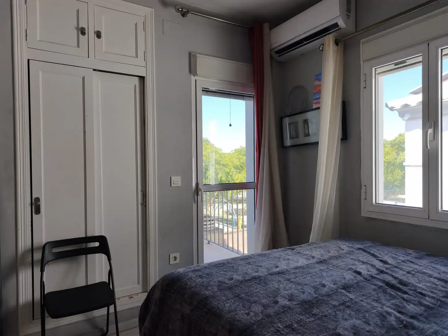 Bedroom of Houses for sale in Gines  with Air Conditioner, Private garden and Terrace