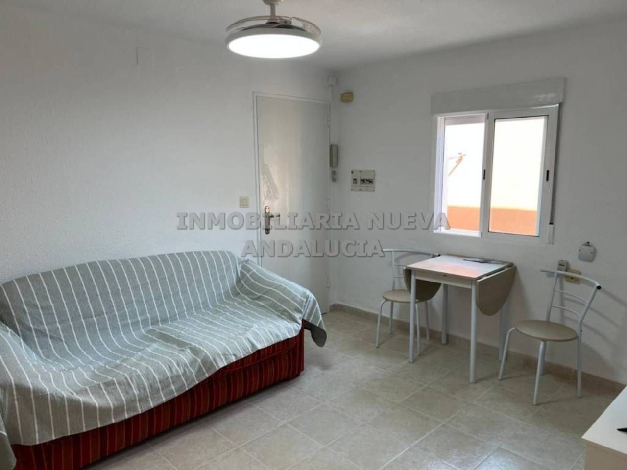 Sala de estar de Piso de alquiler en  Almería Capital con Amueblado