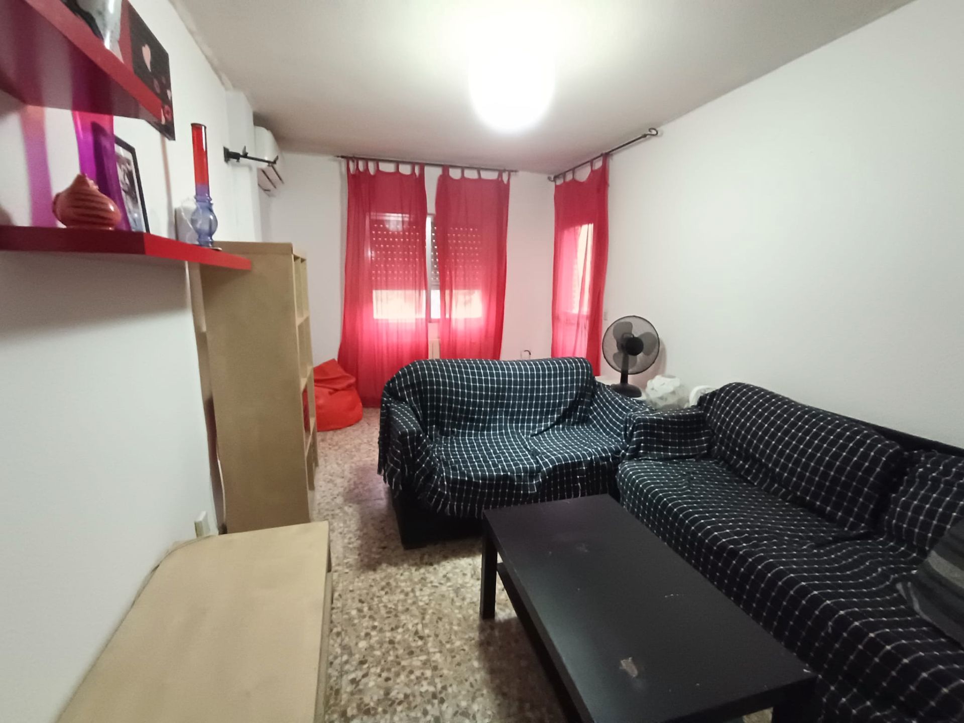 Living room of Flat for sale in Parla  with Air Conditioner, Heating and Terrace