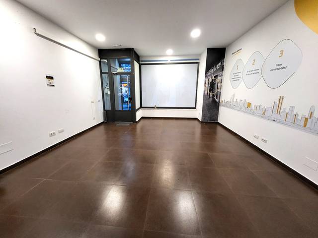 Local comercial en Alquiler en Rúa Angel Llanos en As Travesas - Balaídos