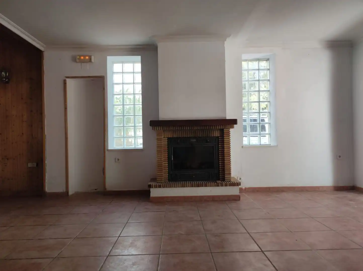 Living room of Houses for sale in Bollullos de la Mitación  with Air Conditioner, Heating and Private garden