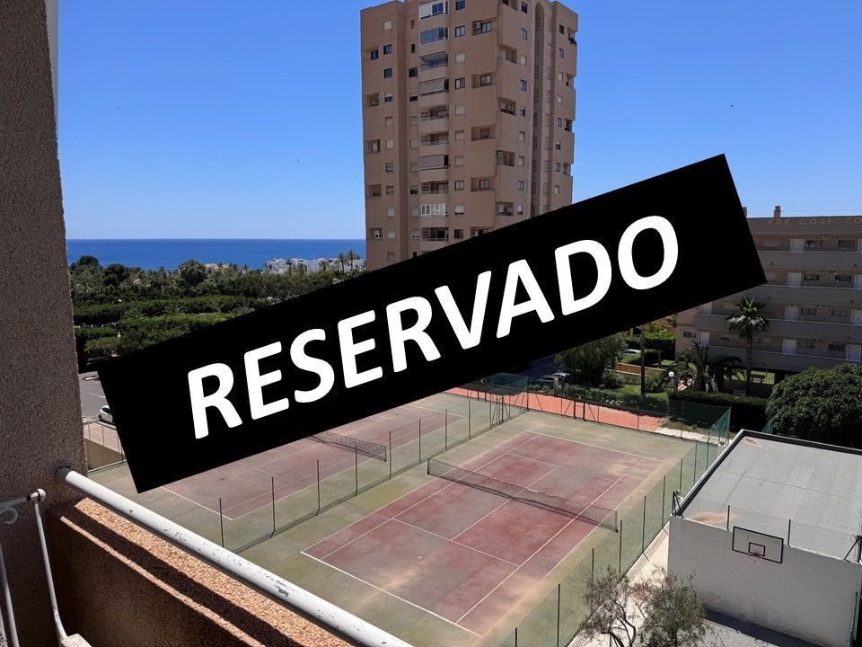 Aparcament de Apartament en venda en Roquetas de Mar amb Aire condicionat, Terrassa i Piscina comunitària