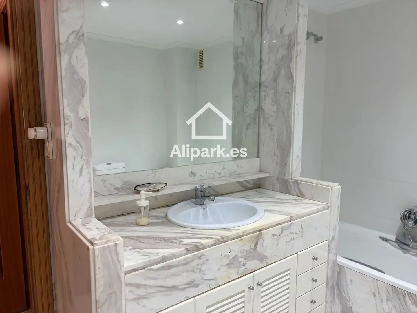 Exterior view of Flat for sale in Alicante / Alacant  with Air Conditioner and Terrace