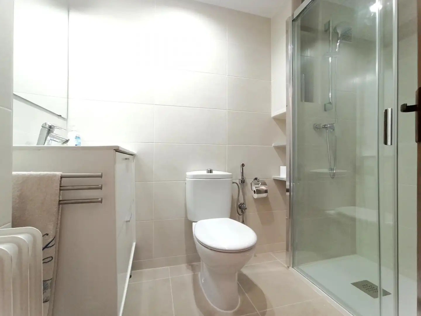 Flat for rent in de Sunyer, Ponent