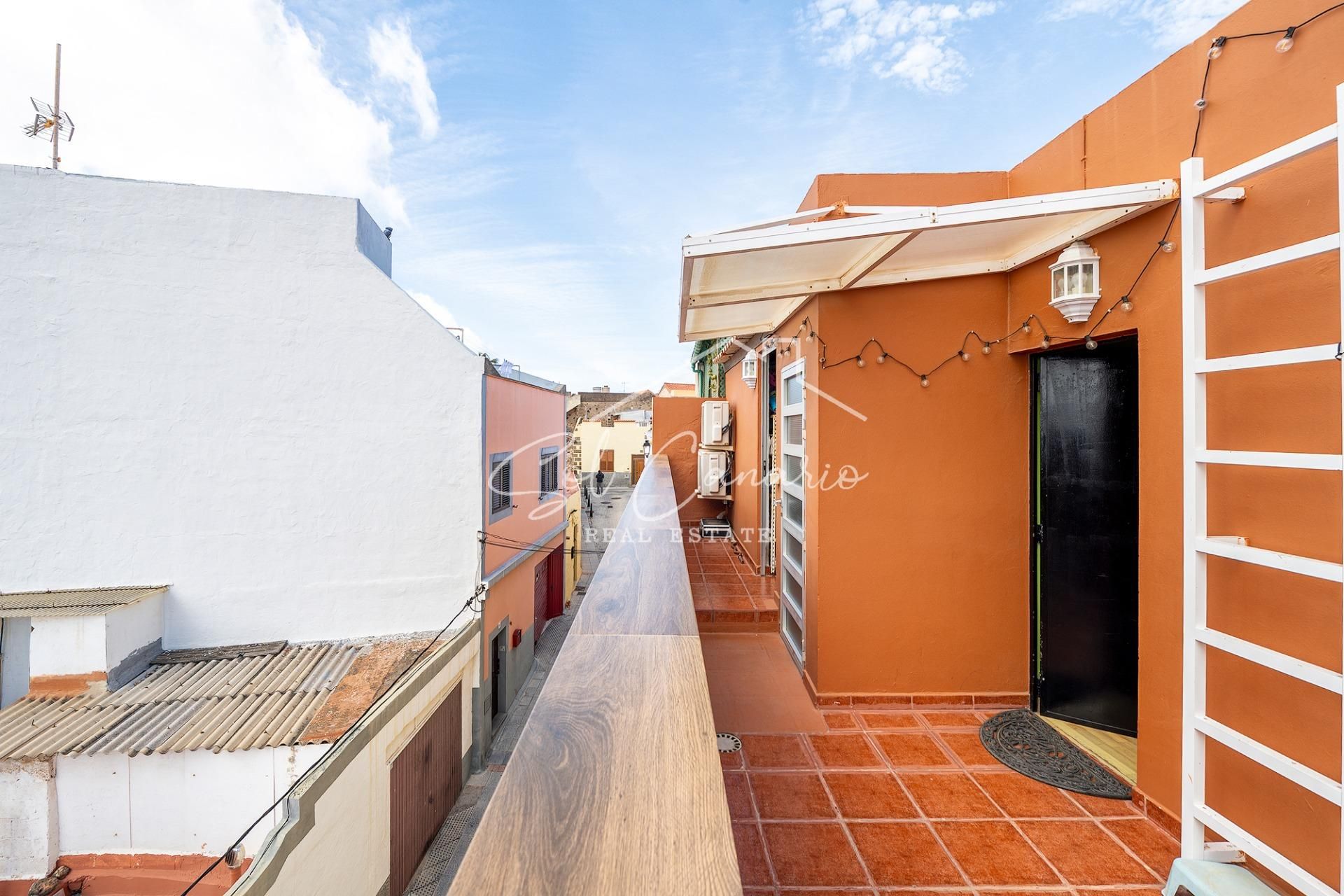 Exterior view of Single-family semi-detached for sale in Agüimes  with Air Conditioner and Terrace