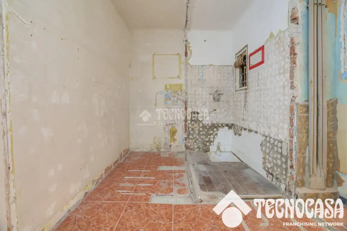 Cocina de Local en venta en Badalona