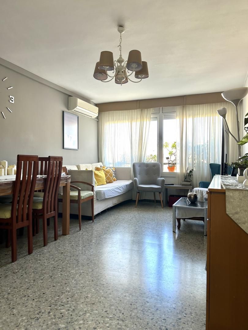 Sala d'estar de Àtic en venda en Terrassa amb Aire condicionat i Calefacció