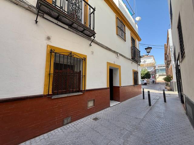 Casa adosada en Venta en Calle MARAVILLAS en Feria