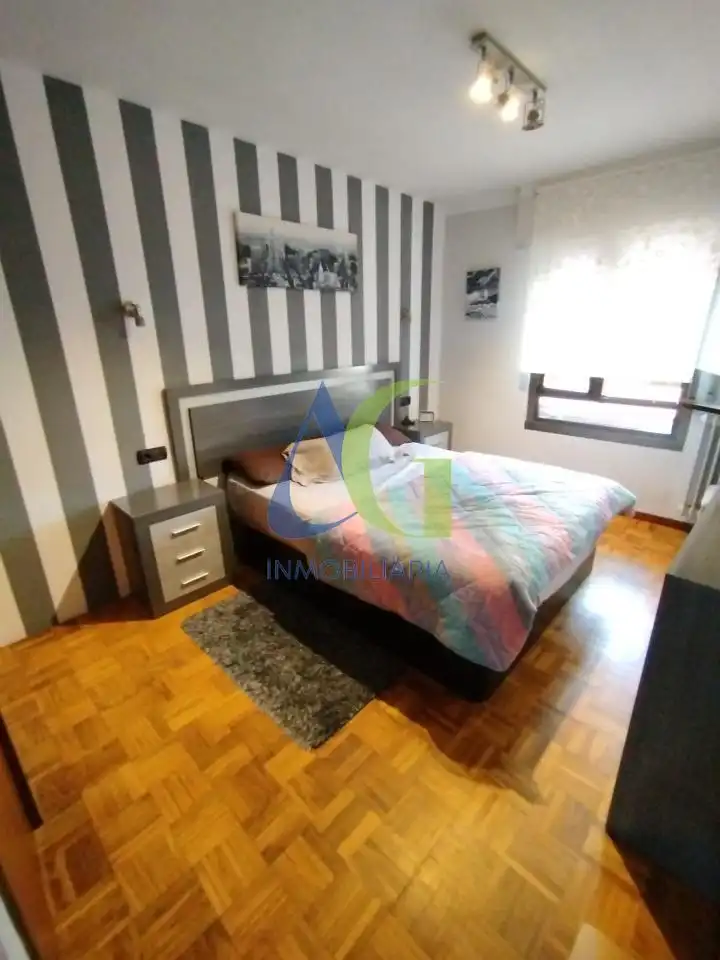 Dormitori de Pis en venda en Villaquilambre amb Calefacció, Parquet i Terrassa