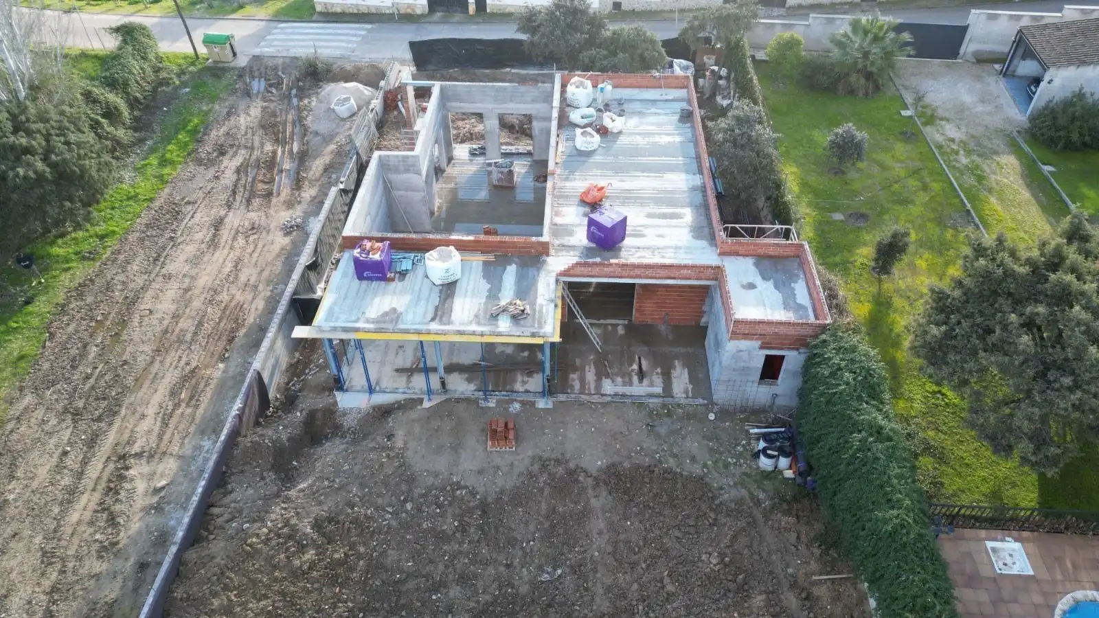 Vista exterior de Casa o chalet en venta en San Román de los Montes con Aire acondicionado, Calefacción y Jardín privado