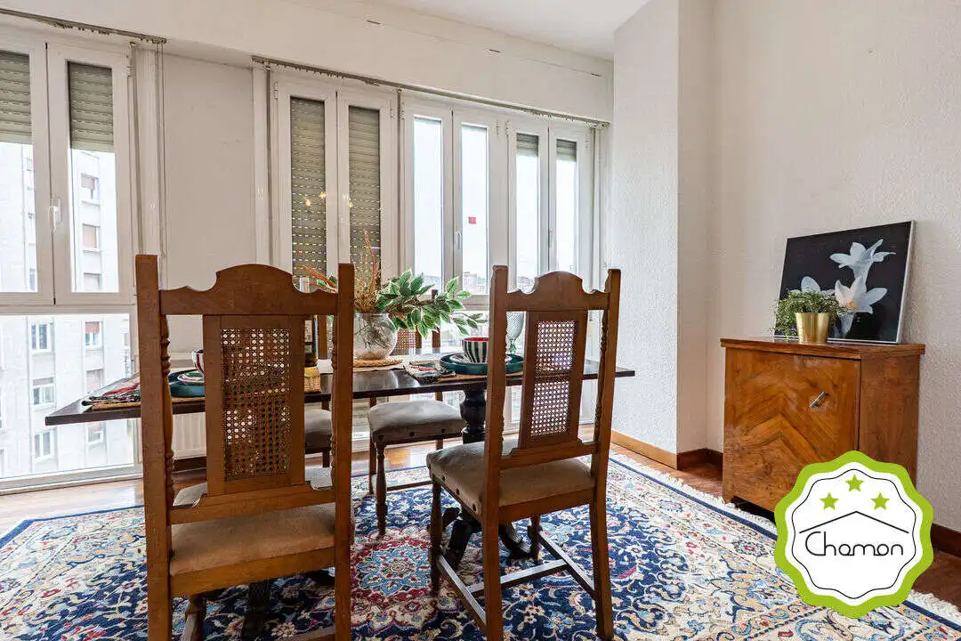 Comedor de Piso en venta en Bilbao  con Calefacción y Balcón
