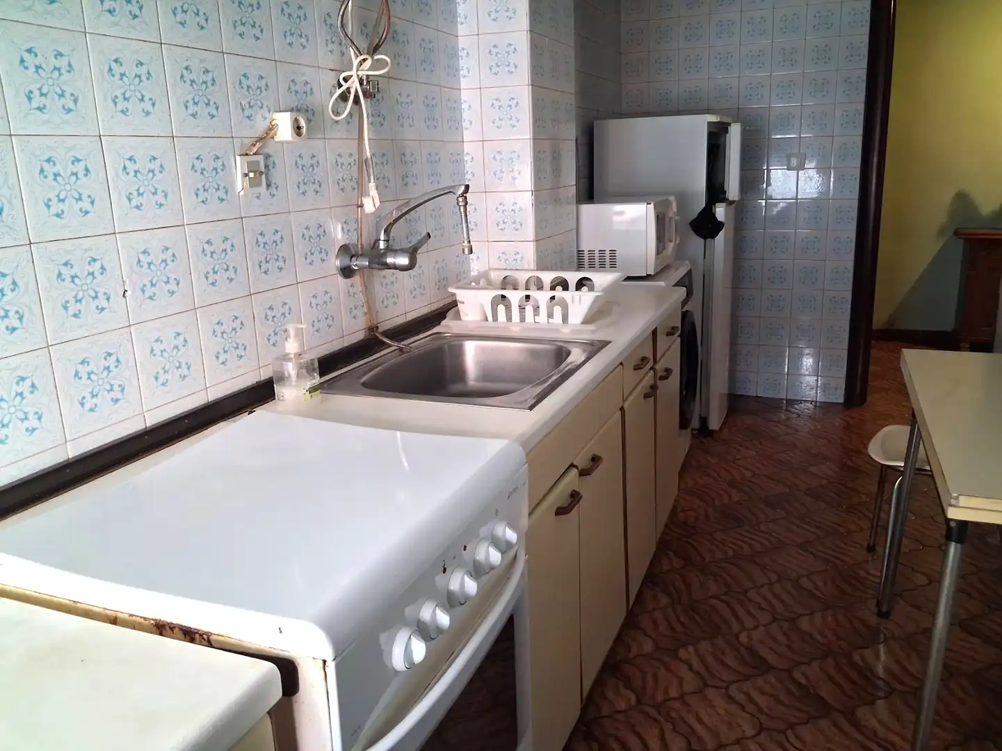 Kitchen of Flat for sale in Zaragoza  with Heating, Terrace and Storage room