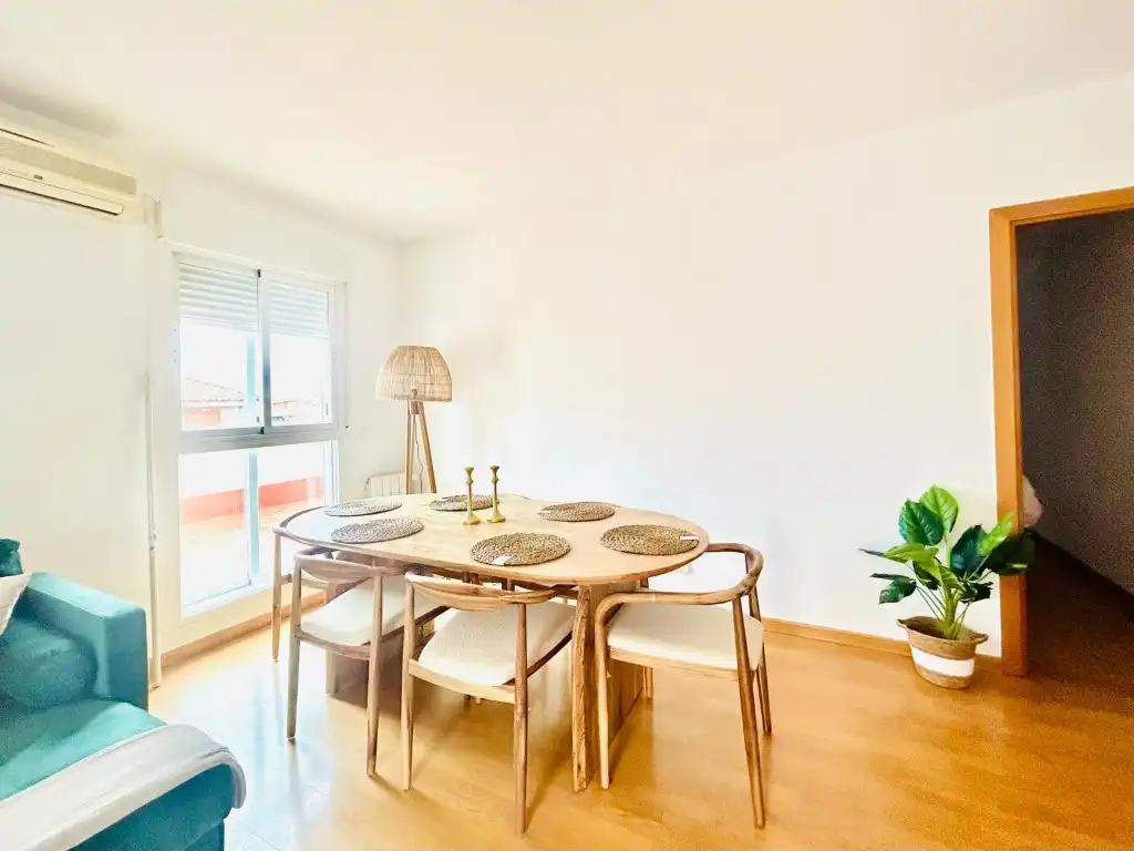Esszimmer von Dachboden zum Verkauf in Villaviciosa de Odón