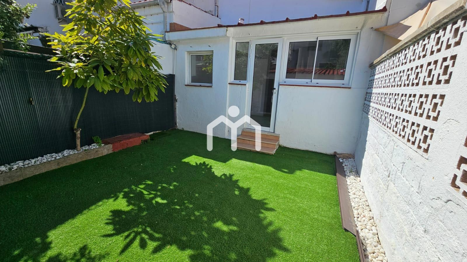 Jardín de Casa adosada en venta en El Masnou con Calefacción, Parquet y Terraza