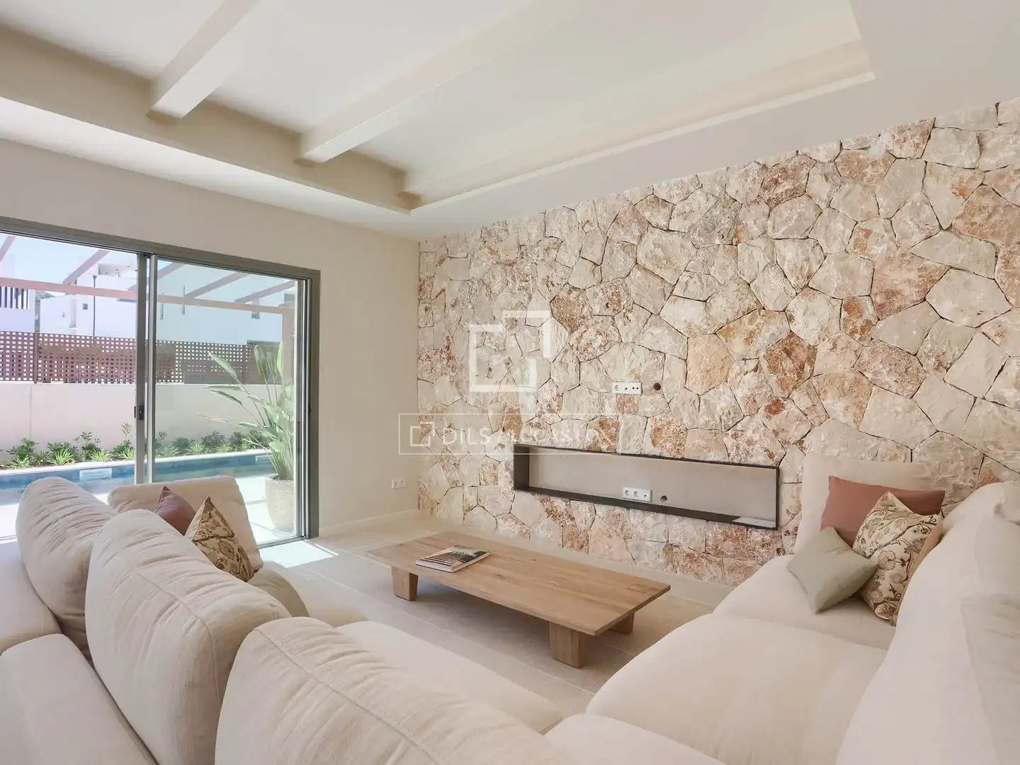Living room of Houses for sale in Artà  with Air Conditioner, Heating and Private garden