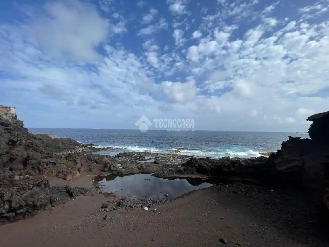Flat for sale in Sardina