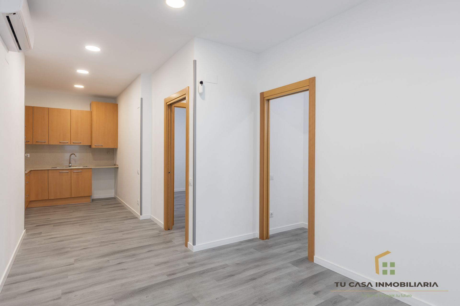 Flat for sale in Badalona  with Air Conditioner and Heating