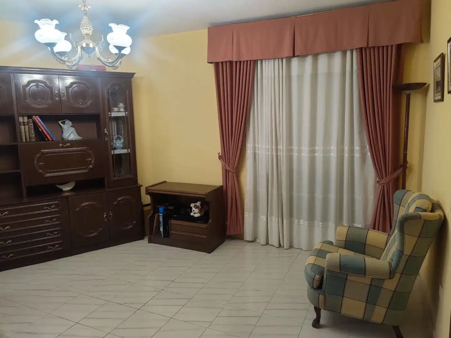 Sala de estar de Casa o chalet en venta en La Guardia con Calefacción, Terraza y Trastero