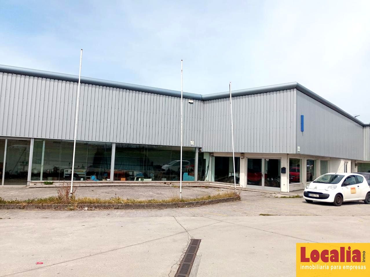 Industrial buildings to rent in Parayas, Maliaño