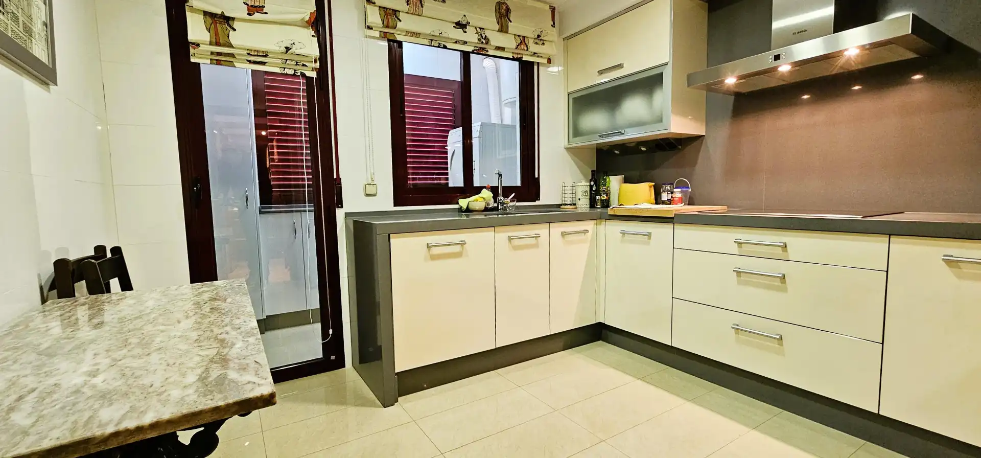 Kitchen of Flat for sale in Totana  with Air Conditioner, Parquet flooring and Storage room