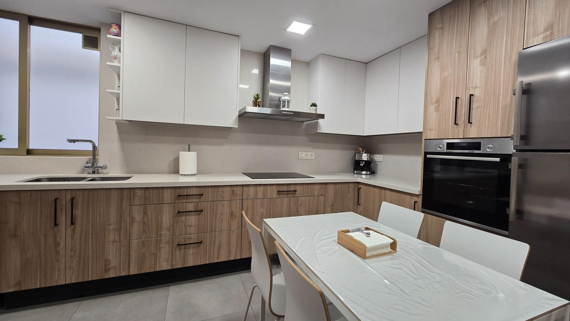 Kitchen of Flat for sale in Elche / Elx  with Air Conditioner, Terrace and Balcony