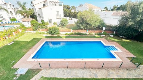 Foto 2 de Apartament en venda a Avenida Flor de Loto, 2, Paraiso - Barronal, Estepona