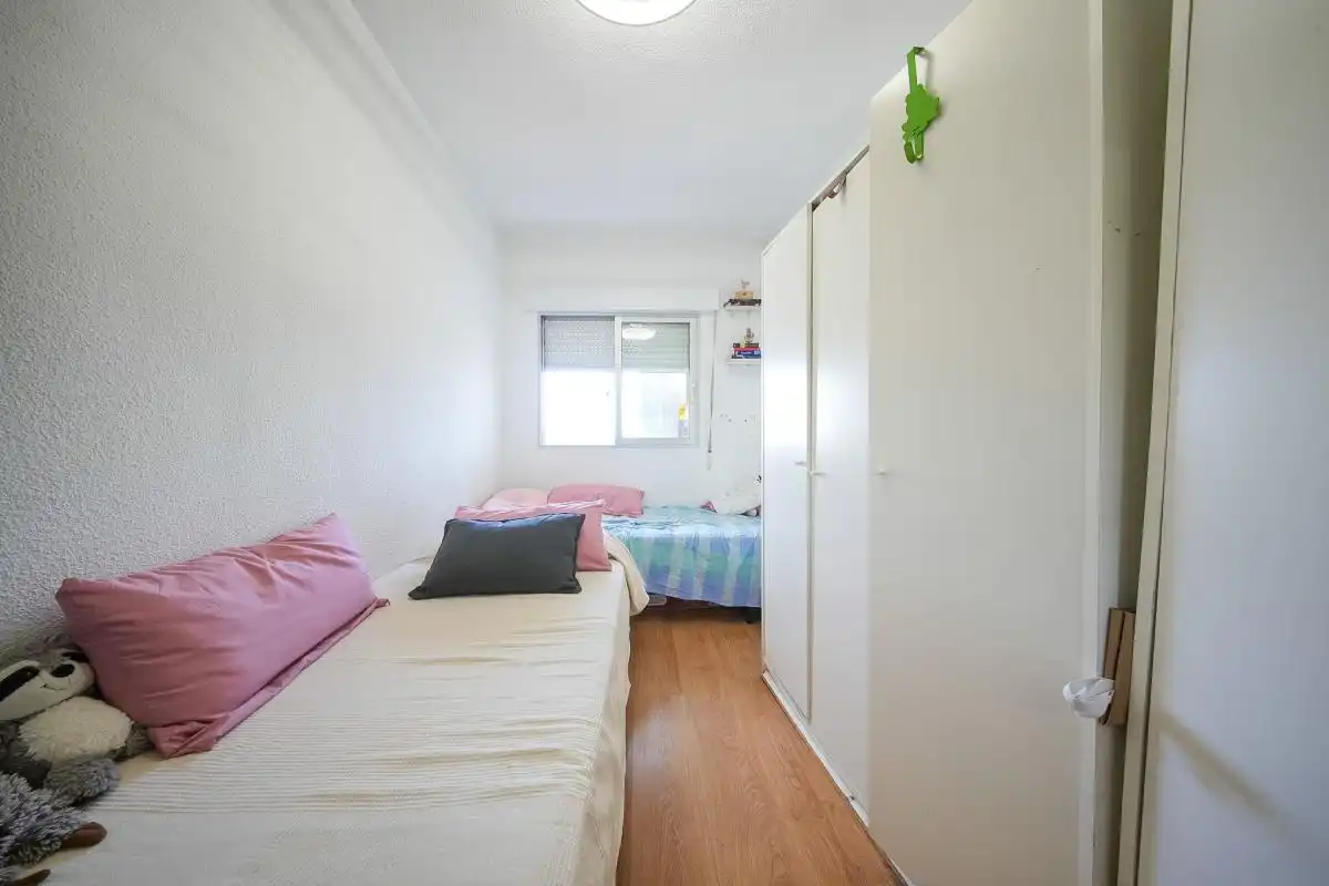 Bedroom of Flat for sale in Madrid  with Air Conditioner, Heating and Terrace