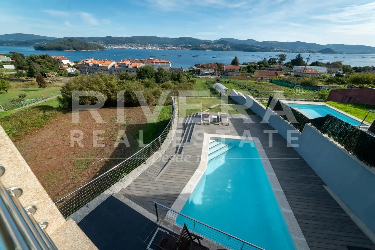Vista exterior de Casa o chalet en venta en Poio con Calefacción, Jardín privado y Terraza