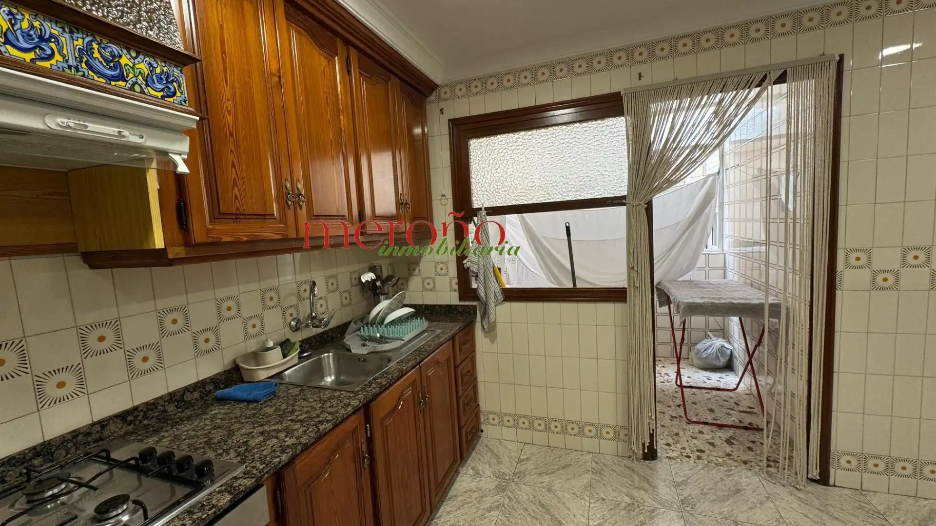 Habitación en Plaza Crevillente - Antiguos Juzgados - El Asilo