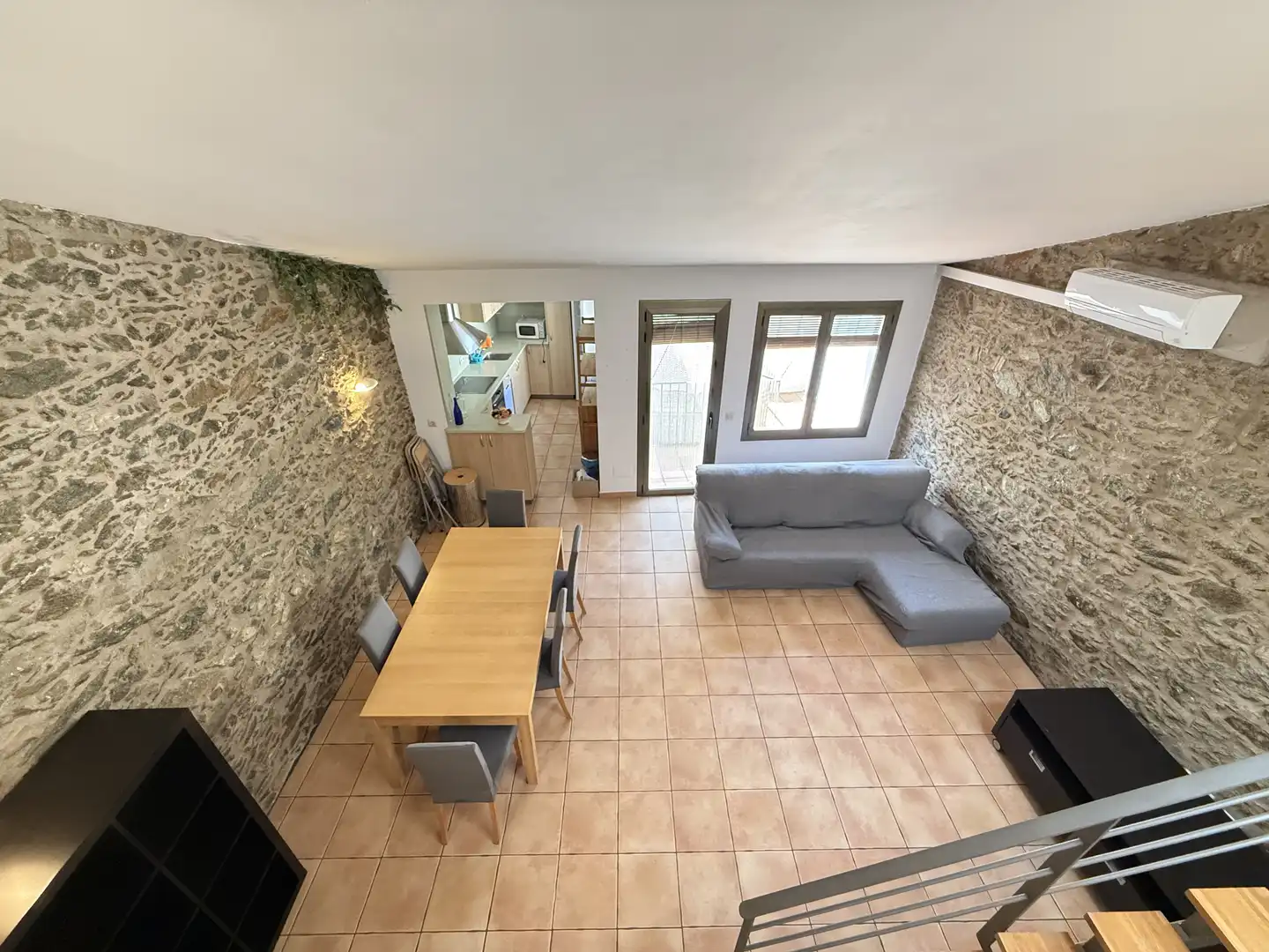 Wohnung zur Miete in Roses mit Klimaanlage, Möbliert und Ofen