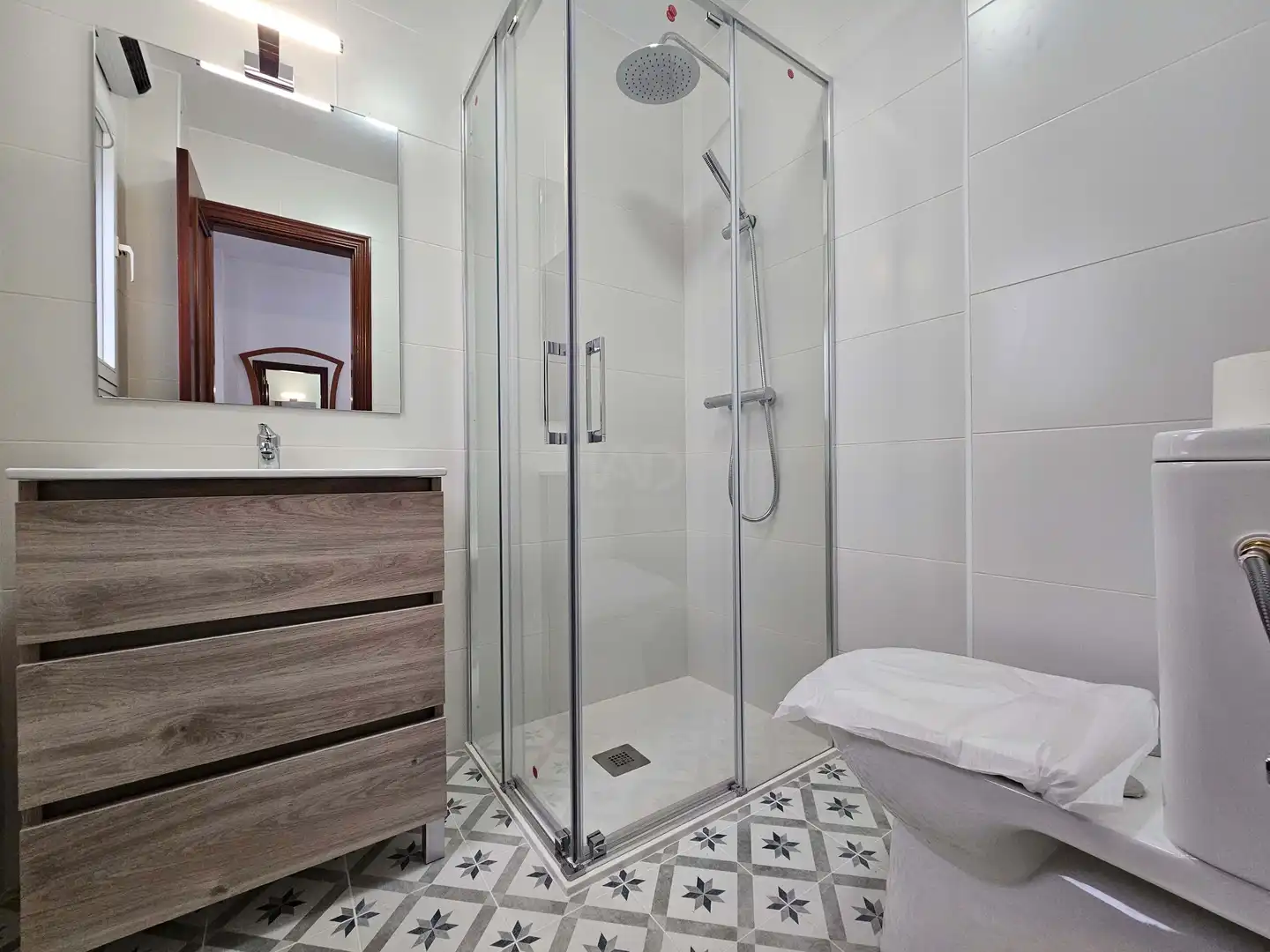 Baño de Piso en venta en Málaga con Aire acondicionado