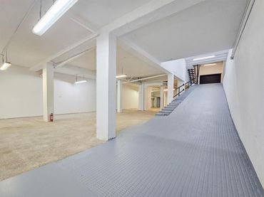 Local comercial en venta en Carrer CONSELL DE CENT