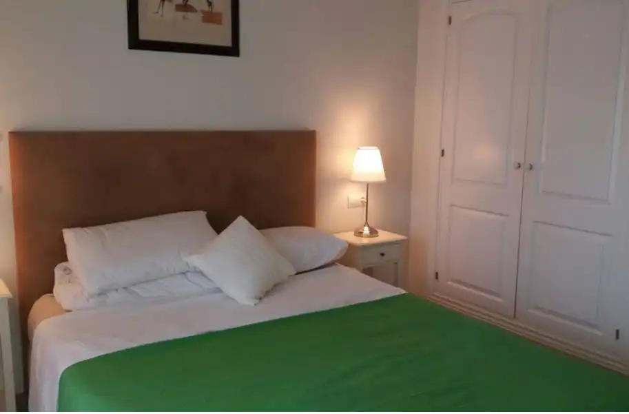Flat with pool for sale in San Pedro de Alcántara, imagen 5