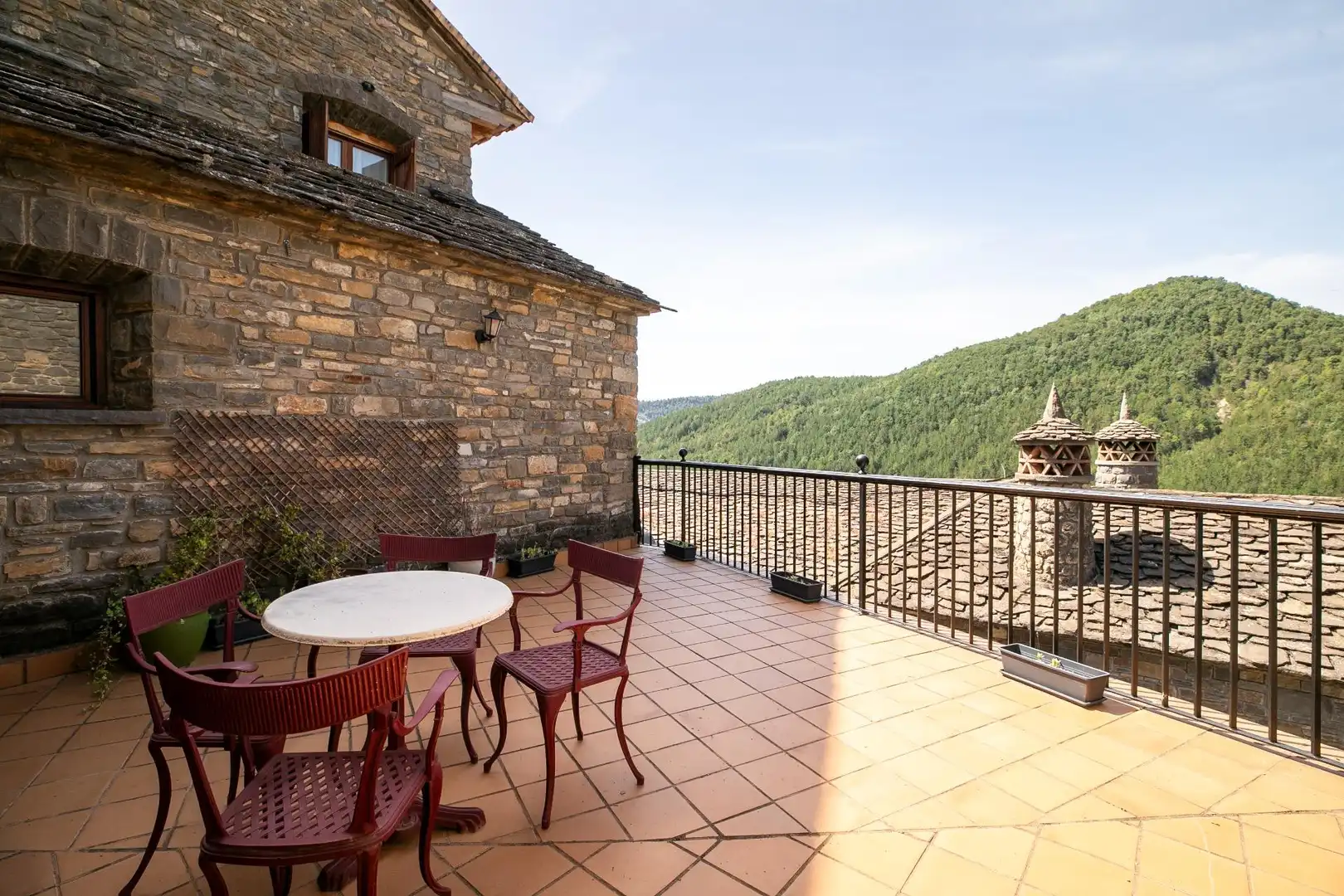 Terrassa de Casa o xalet en venda en Boltaña amb Calefacció, Terrassa i Moblat