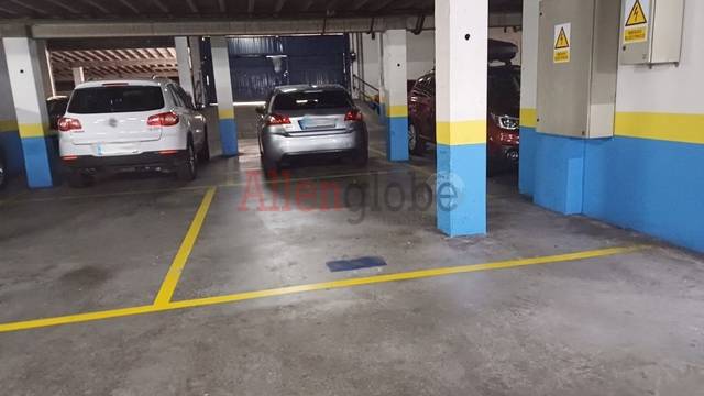 Garaje en Venta en Auditorio - Seminario - Parque de Invierno