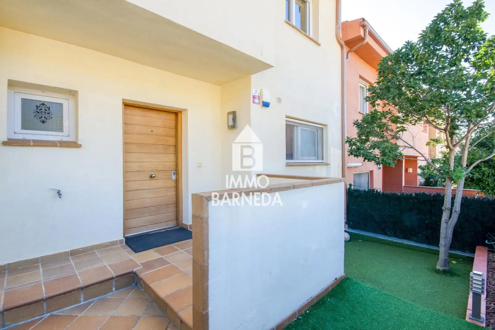 Vista exterior de Casa adosada en venta en Palau-saverdera con Aire acondicionado, Calefacción y Jardín privado