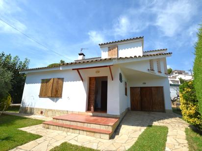 Exterior view of House or chalet for sale in Cubelles  with Terrace and Balcony