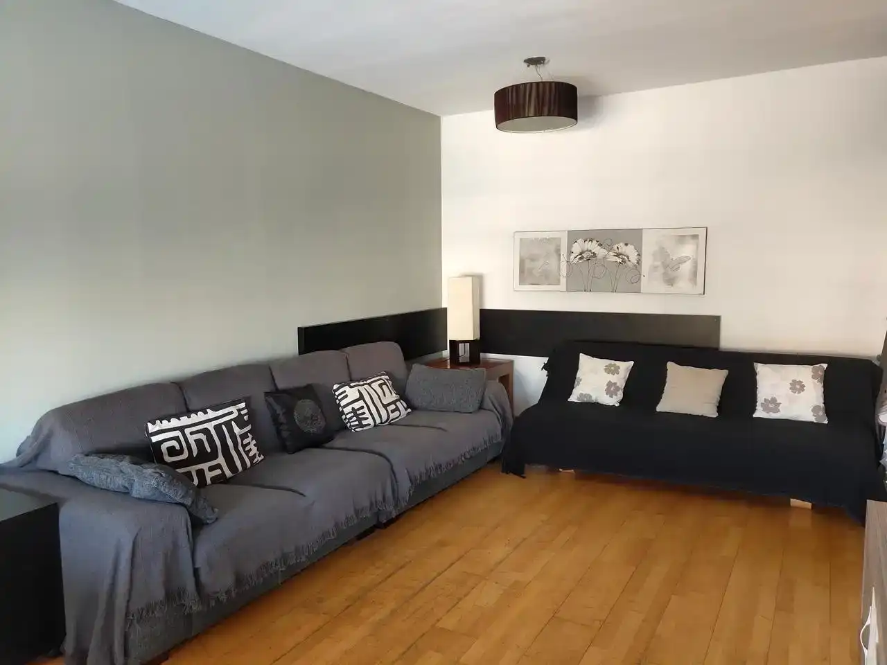 Wohnzimmer von Wohnung zur Miete in Palamós mit Klimaanlage, Parkett und Möbliert