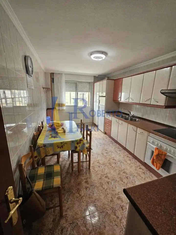 Küche von Wohnung zum Verkauf in Valencia de Don Juan mit Heizung und Möbliert