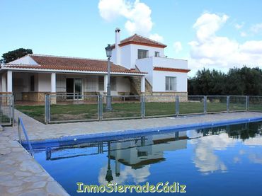 Casa rústica con piscina en venta en Canchal el