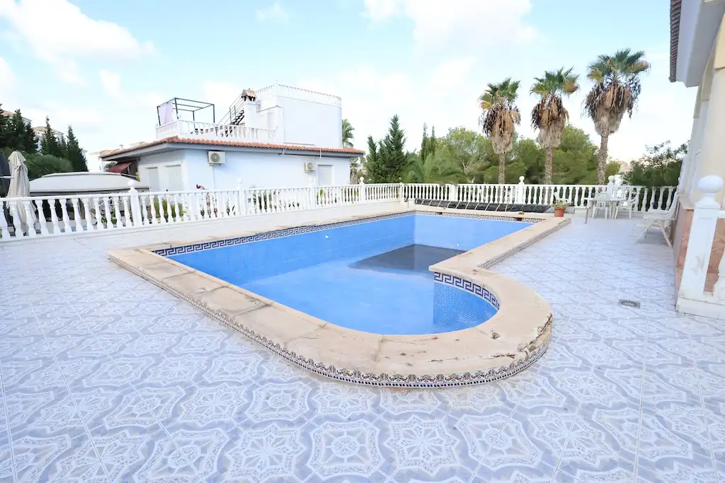 Piscina de Casa o chalet en venta en Orihuela con Aire acondicionado, Calefacción y Terraza
