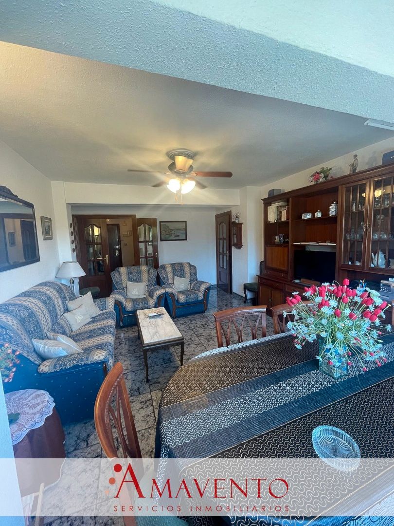 Living room of Flat for sale in Alicante / Alacant  with Air Conditioner, Heating and Balcony