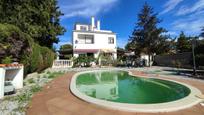 Jardí de Casa o xalet en venda en Esparreguera amb Aire condicionat, Terrassa i Piscina