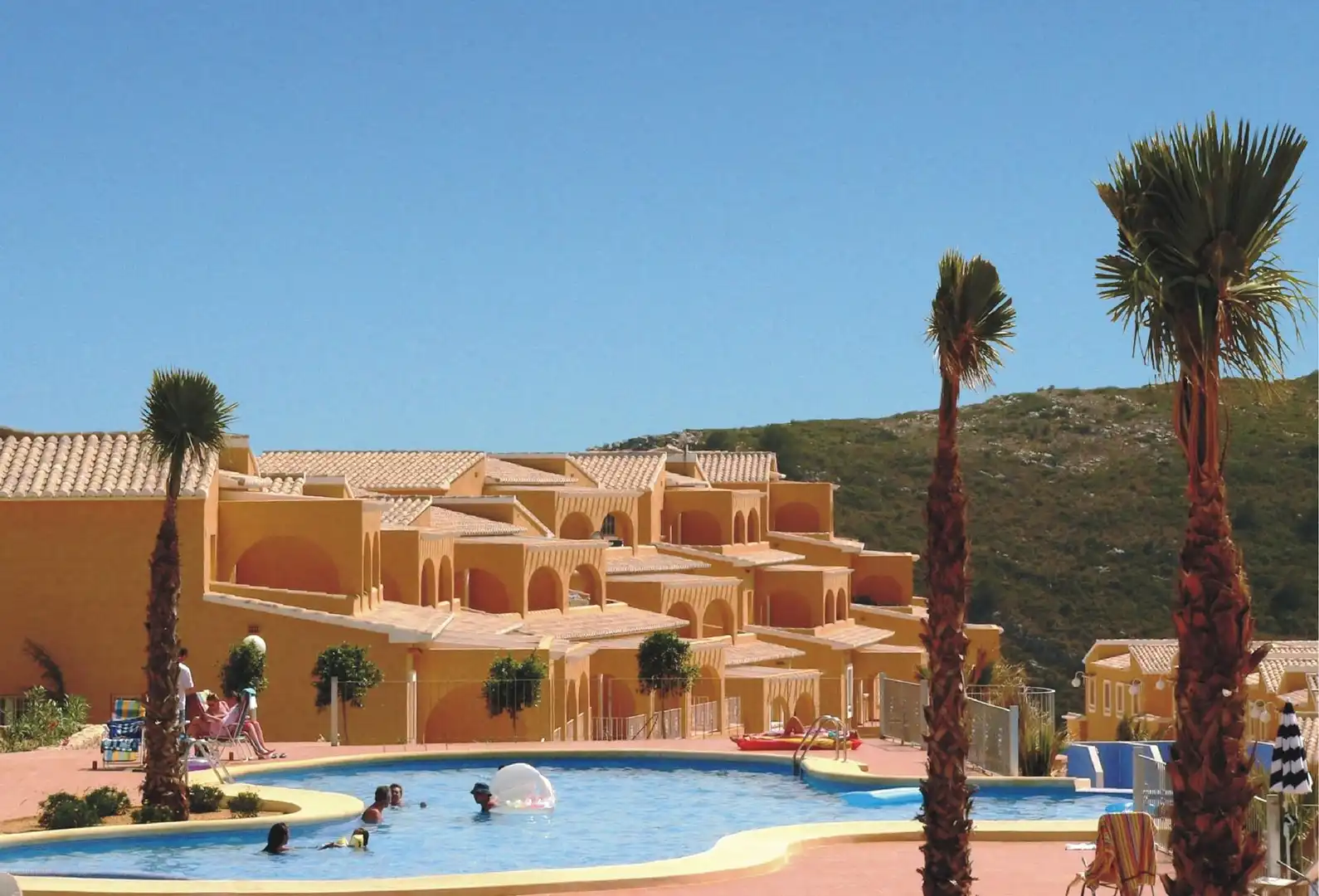 Penthouse with pool for sale in Cumbre del Sol, imagen 47