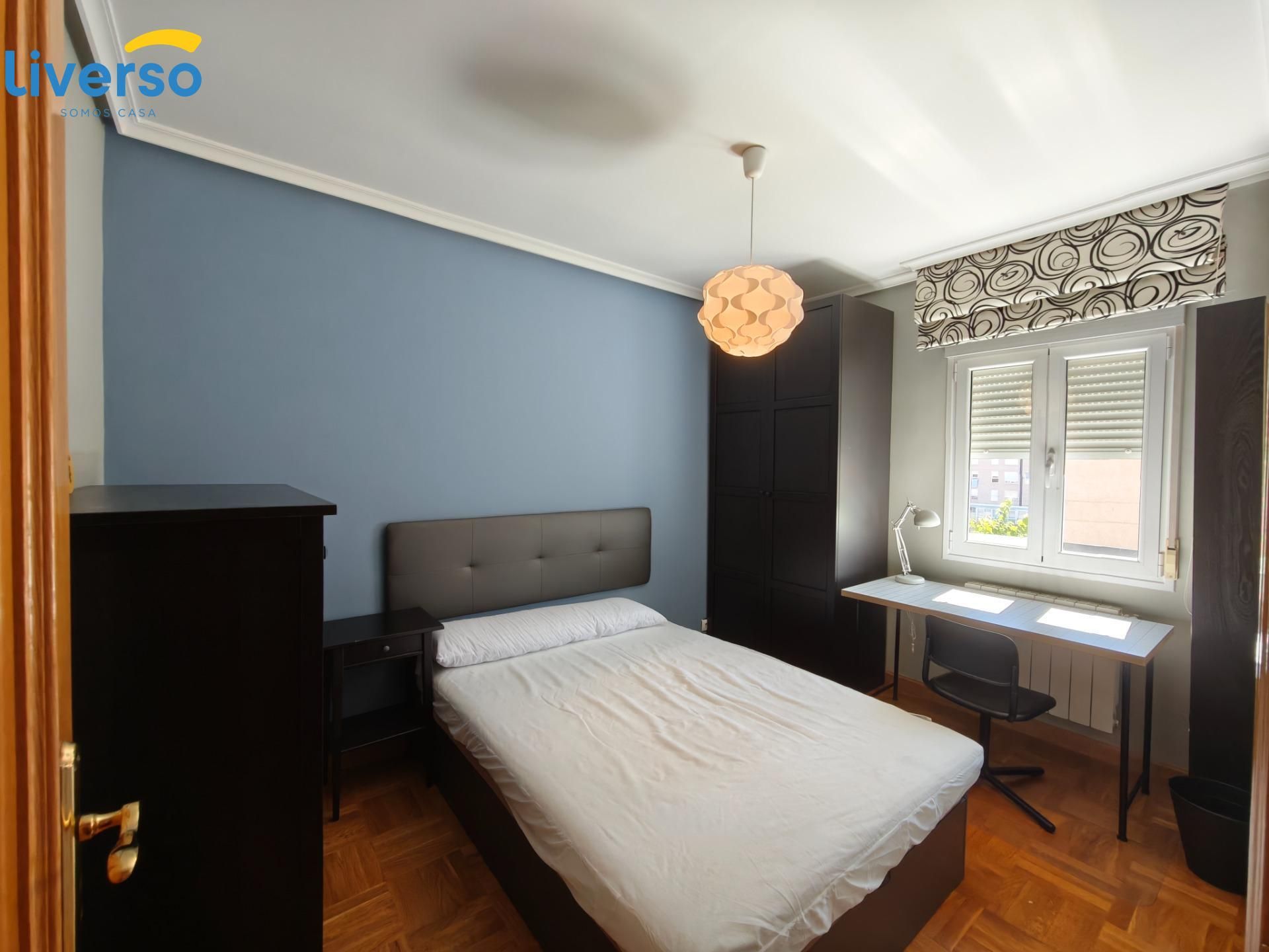 Flat to share in Calle VALDENUÑEZ, Fuentecillas - S7 - S8, Burgos Capital