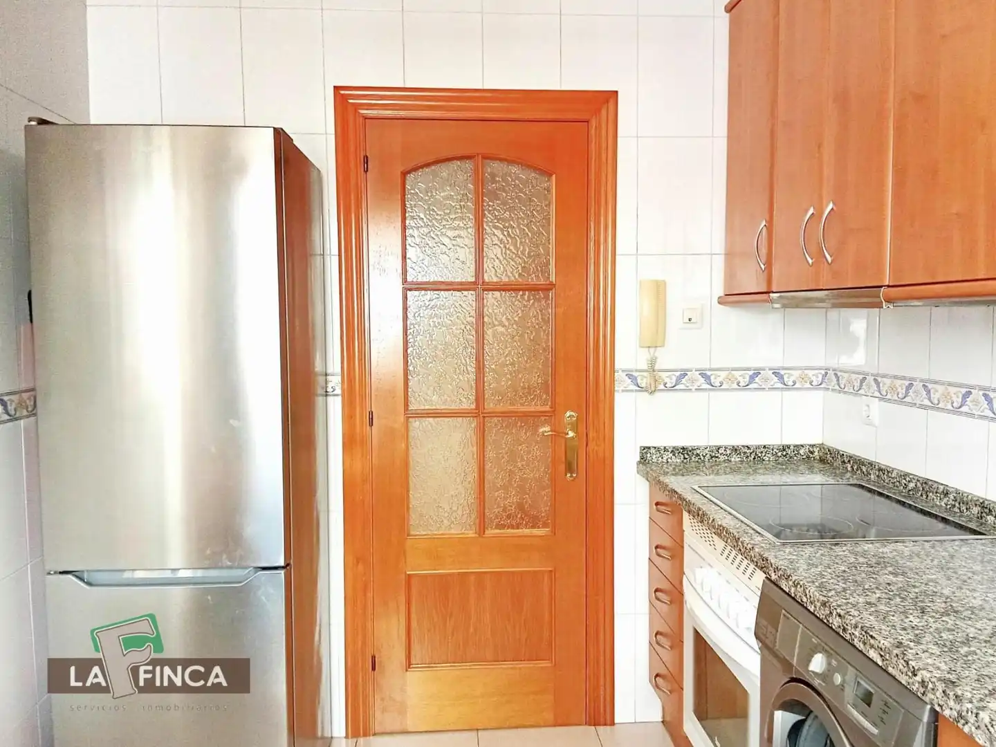 Cocina de Apartamento en venta en Gijón  con Calefacción, Parquet y Trastero
