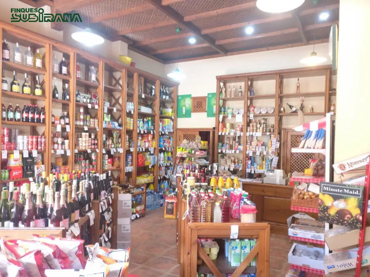 Locale commerciale in vendita a Vilanova del Camí