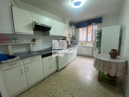Kitchen of Flat for sale in Villarcayo de Merindad de Castilla la Vieja  with Heating, Furnished and Balcony